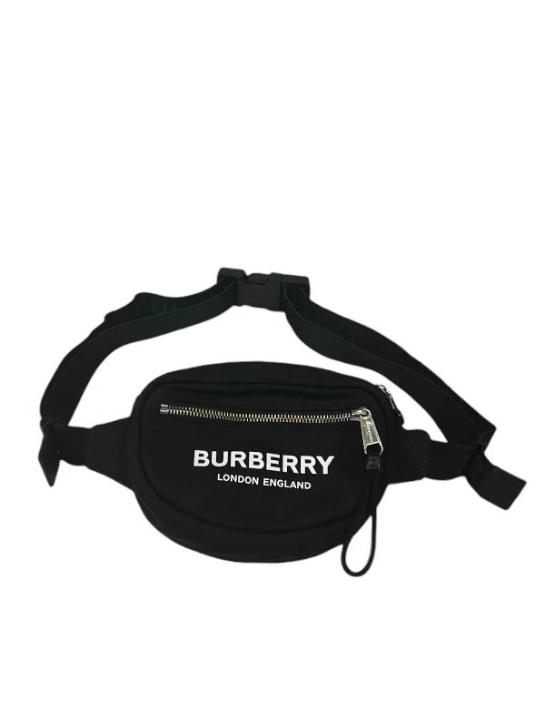 wide leather belt for winter coat -Belt Bag Luxury Designer By Burberry, Size: Small