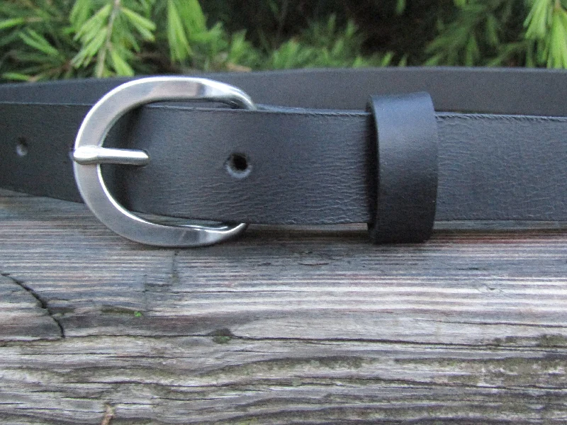 men’s leather waist belt -Narrow leather belt/ Womans Belt / black leather womans belt, 1 inch wide leather  belt