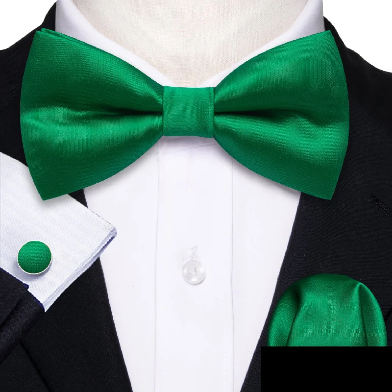 high-end necktie brands-Green Solid Men Pre-tied Bowtie Pocket Square Cufflinks Set