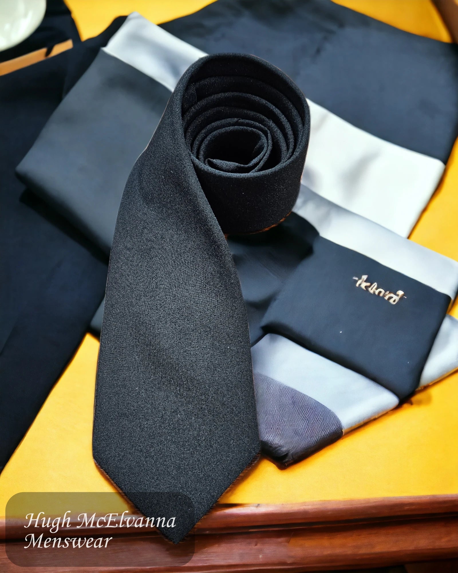 luxury office silk neckties-Men's Black Standard Width Tie